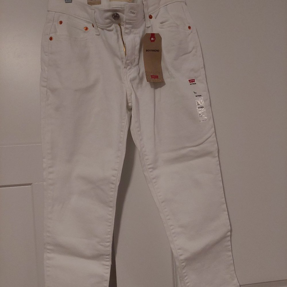 Levis white boyfriend jeans - Picture 1 of 1